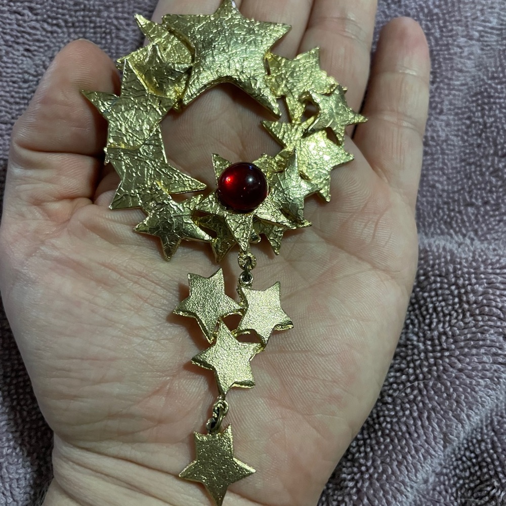 Rare Vintage Ultra Craft Brooch